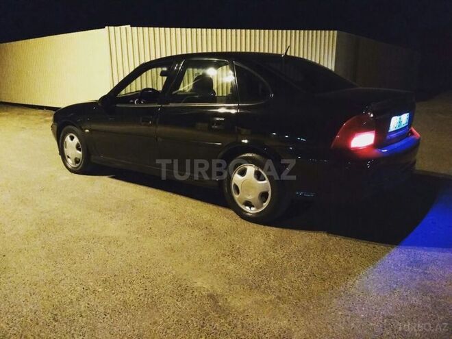 Opel Vectra 2001, 367,500 km - 2.0 л - Bakı