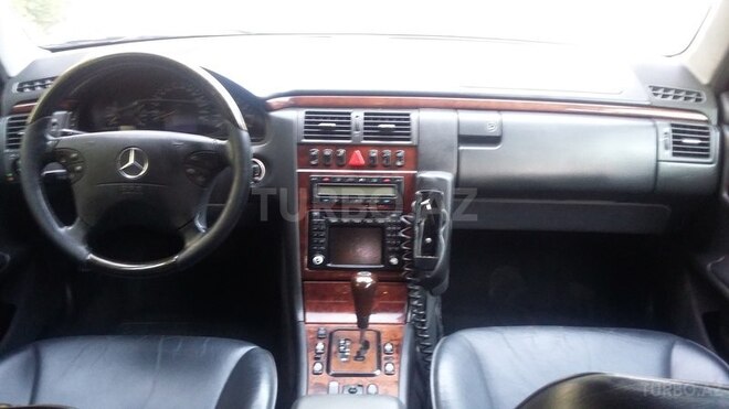 Mercedes E 280 2000, 330,000 km - 2.8 л - Bakı