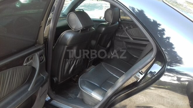 Mercedes E 320 2001, 280,000 km - 3.2 л - Bakı