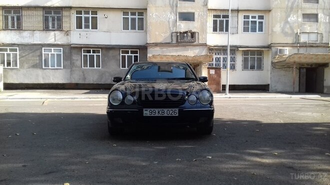 Mercedes E 320 2001, 280,000 km - 3.2 л - Bakı