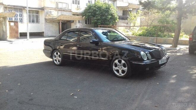 Mercedes E 320 2001, 280,000 km - 3.2 л - Bakı