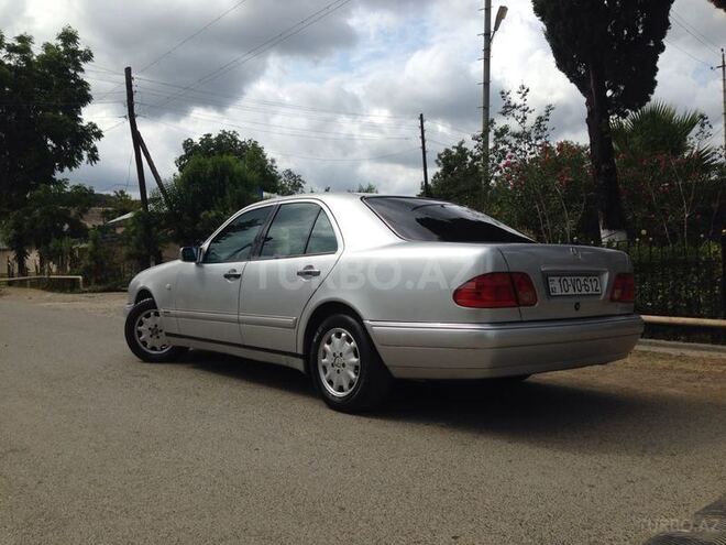 Mercedes E 200 1996, 325,896 km - 2.0 л - Lənkəran
