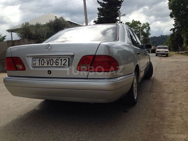 Mercedes E 200 1996, 325,896 km - 2.0 л - Lənkəran