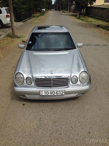 Mercedes E 200 1996, 325,896 km - 2.0 л - Lənkəran