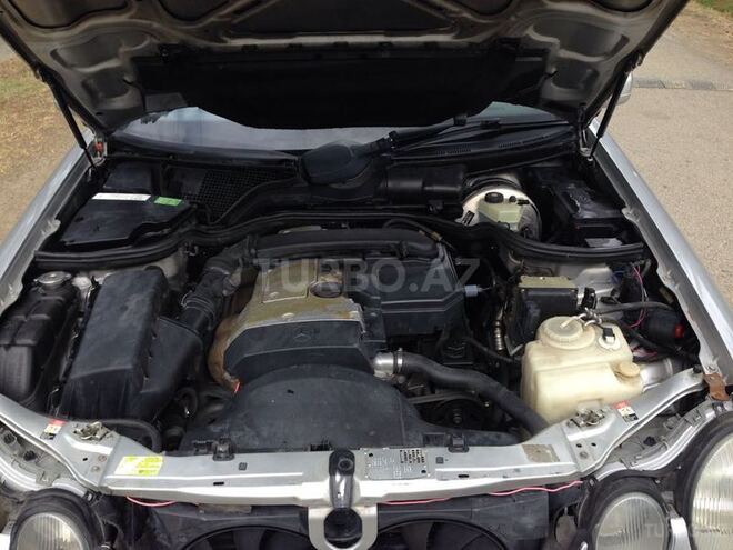 Mercedes E 200 1996, 325,896 km - 2.0 л - Lənkəran