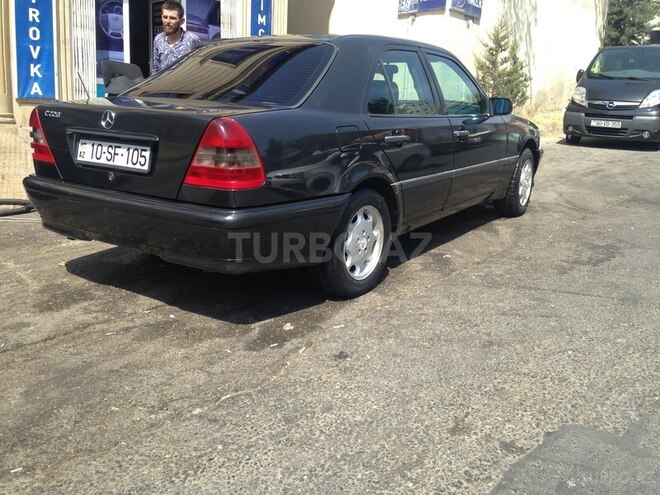 Mercedes C 220 1995, 280,000 km - 2.2 l - Bakı