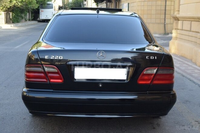 Mercedes E 220 2002, 277,897 km - 2.2 l - Bakı