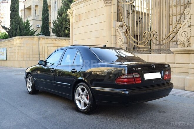 Mercedes E 220 2002, 277,897 km - 2.2 l - Bakı