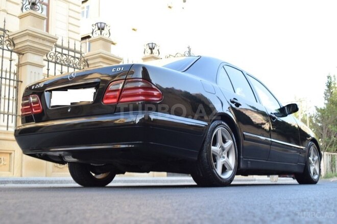 Mercedes E 220 2002, 277,897 km - 2.2 l - Bakı