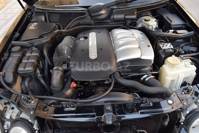 Mercedes E 220 2002, 277,897 km - 2.2 l - Bakı