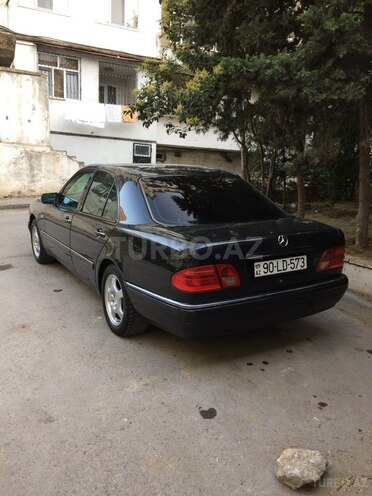 Mercedes E 320 1995, 355,000 km - 3.2 l - Bakı