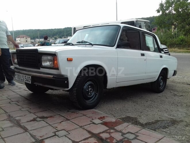 LADA (VAZ) 2107 2003, 160,000 km - 1.6 l - Qusar