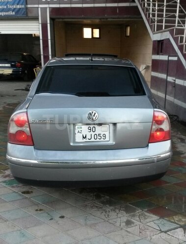 Volkswagen Passat 2001, 125,000 km - 1.8 l - Qazax