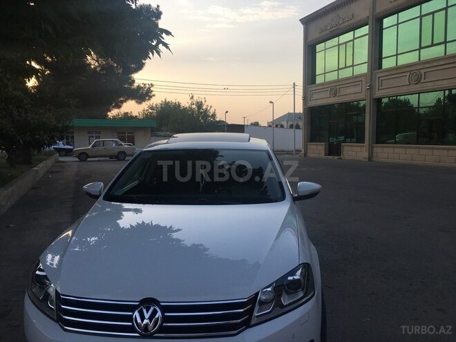 Volkswagen Passat 2012, 100,000 km - 1.8 l - Gəncə