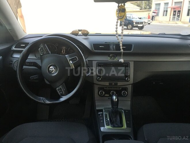 Volkswagen Passat 2012, 100,000 km - 1.8 l - Gəncə