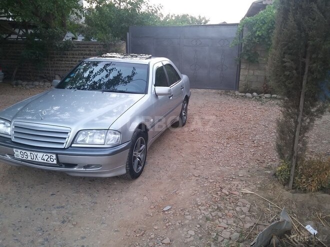 Mercedes C 220 1998, 276,000 km - 2.2 l - Biləsuvar