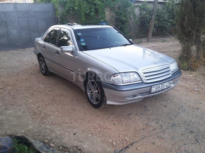Mercedes C 220 1998, 276,000 km - 2.2 l - Biləsuvar