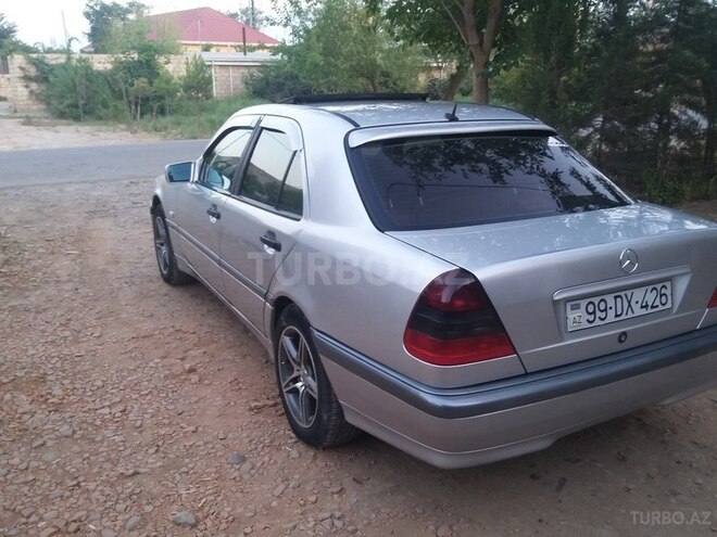 Mercedes C 220 1998, 276,000 km - 2.2 l - Biləsuvar