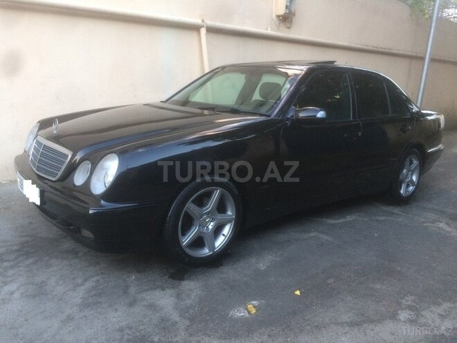 Mercedes E 220 2002, 260,800 km - 2.2 l - Bakı
