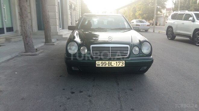 Mercedes E 240 1998, 260,000 km - 2.4 л - Bakı