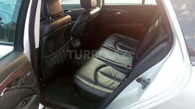 Mercedes E 220 2008, 270,200 km - 2.2 л - Bakı