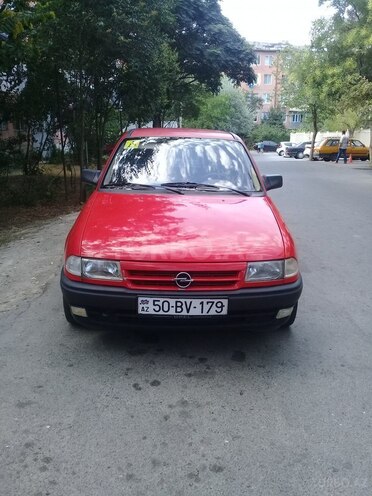 Opel Astra 1993, 220,000 km - 1.4 l - Bakı
