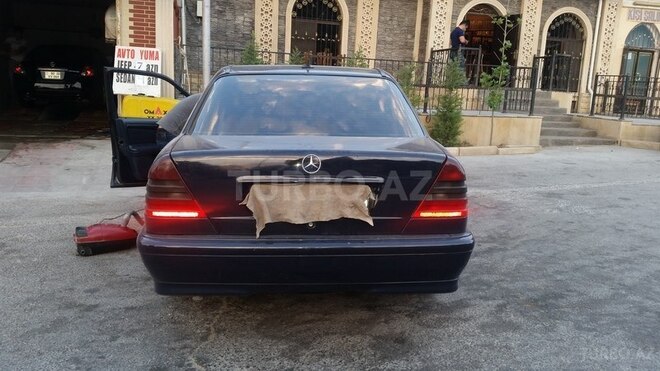 Mercedes C 180 2000, 376,000 km - 1.8 l - Bakı
