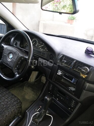 BMW 528 1997, 235,000 km - 2.8 л - Bakı