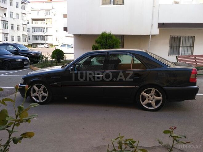 Mercedes C 240 1999, 240,000 km - 2.4 л - Bakı