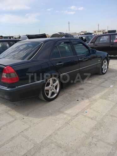 Mercedes C 240 1999, 240,000 km - 2.4 л - Bakı