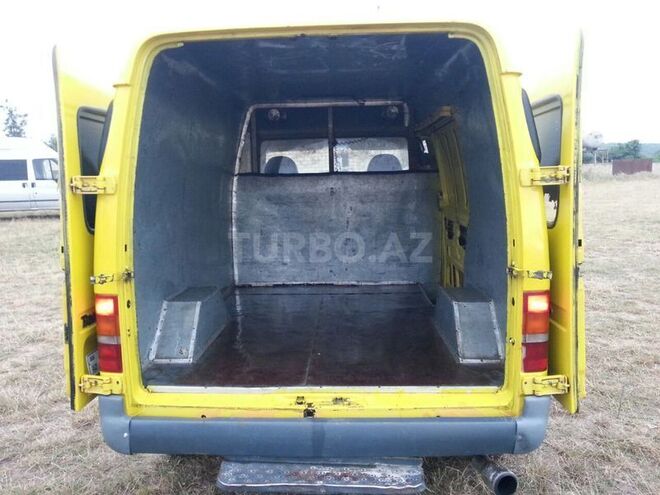 Ford Transit 1996, 284,000 km - 2.5 l - Quba