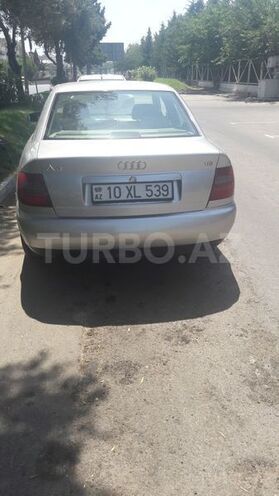 Audi A4 1999, 230,000 km - 1.6 l - Bakı