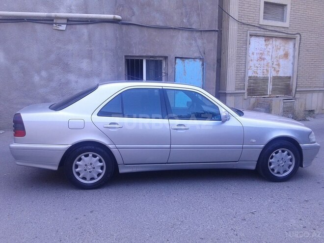 Mercedes C 200 1997, 300,000 km - 2.0 l - Bakı