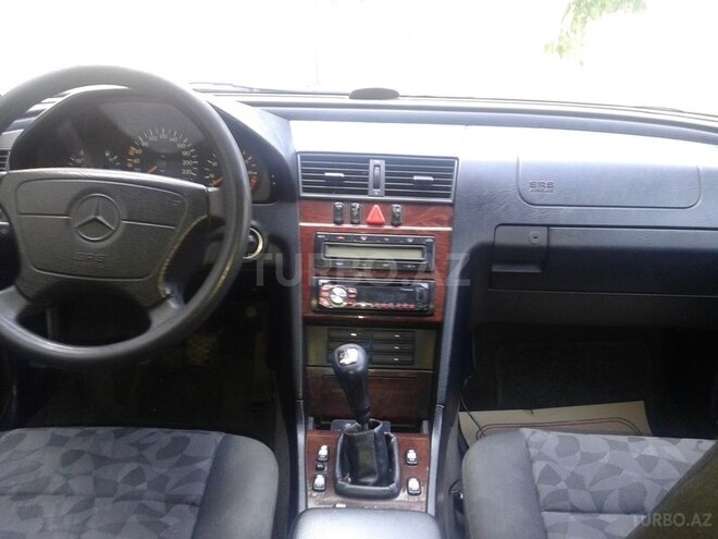 Mercedes C 200 1997, 300,000 km - 2.0 l - Bakı