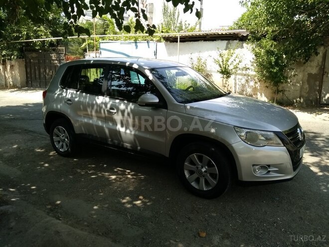 Volkswagen Tiguan 2008, 127,400 km - 2.0 l - Bakı
