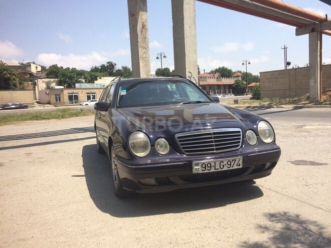 Mercedes E 220 2000, 260,000 km - 2.2 l - Bakı