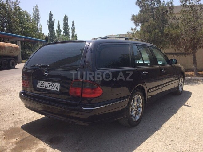 Mercedes E 220 2000, 260,000 km - 2.2 l - Bakı