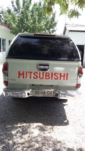 Mitsubishi L200 2014, 65,000 km - 2.5 л - Sumqayıt