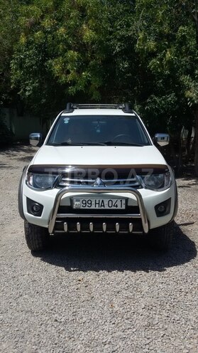Mitsubishi L200 2014, 65,000 km - 2.5 л - Sumqayıt