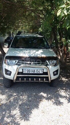 Mitsubishi L200 2014, 65,000 km - 2.5 л - Sumqayıt