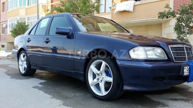 Mercedes C 220 1999, 310,000 km - 2.2 l - Bakı