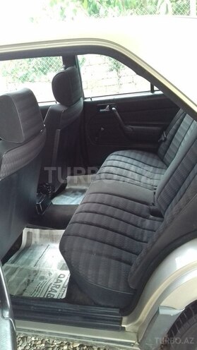 Mercedes 190 1991, 296,500 km - 2.0 л - Bakı