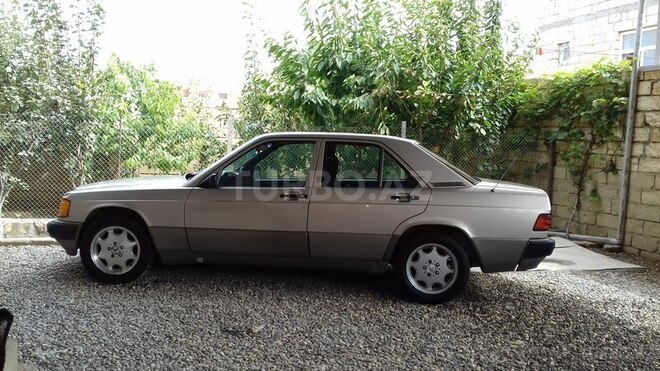 Mercedes 190 1991, 296,500 km - 2.0 л - Bakı