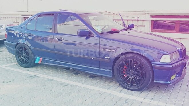 BMW 320 1993, 258,400 km - 1.8 л - Sumqayıt