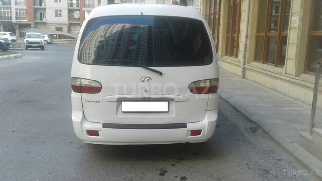 Hyundai H-1 2005, 400,000 km - 2.5 l - Bakı