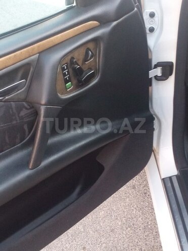 Mercedes E 240 1999, 178,000 km - 2.4 л - Bakı