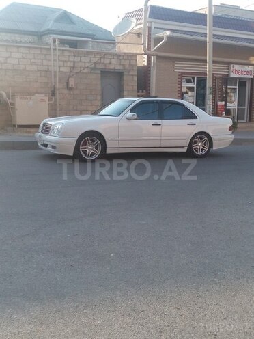 Mercedes E 240 1999, 178,000 km - 2.4 л - Bakı