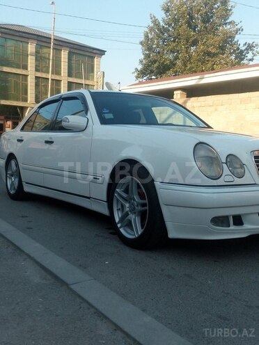 Mercedes E 240 1999, 178,000 km - 2.4 л - Bakı