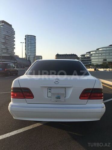 Mercedes E 320 2001, 155,555 km - 3.2 l - Bakı