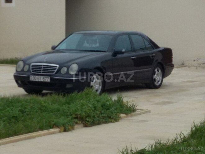 Mercedes E 240 2001, 202,000 km - 0.3 l - Sumqayıt